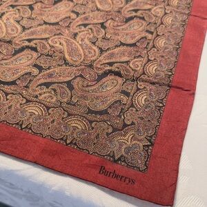 Burberrys Paisley Scarf NEW‎ & Gift Ready